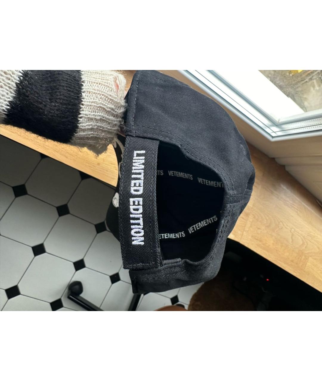 VETEMENTS Антрацитовая хлопковая кепка, фото 3