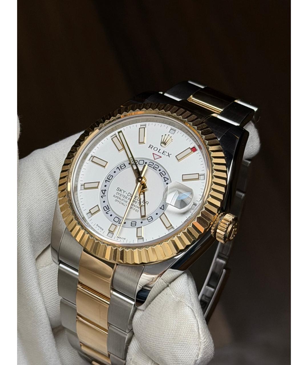 ROLEX Белые часы из желтого золота, фото 3