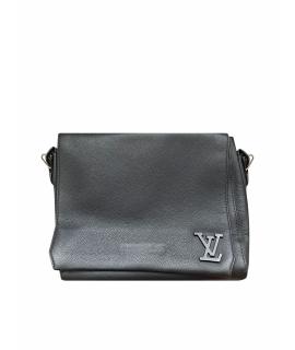 LOUIS VUITTON Сумка на плечо