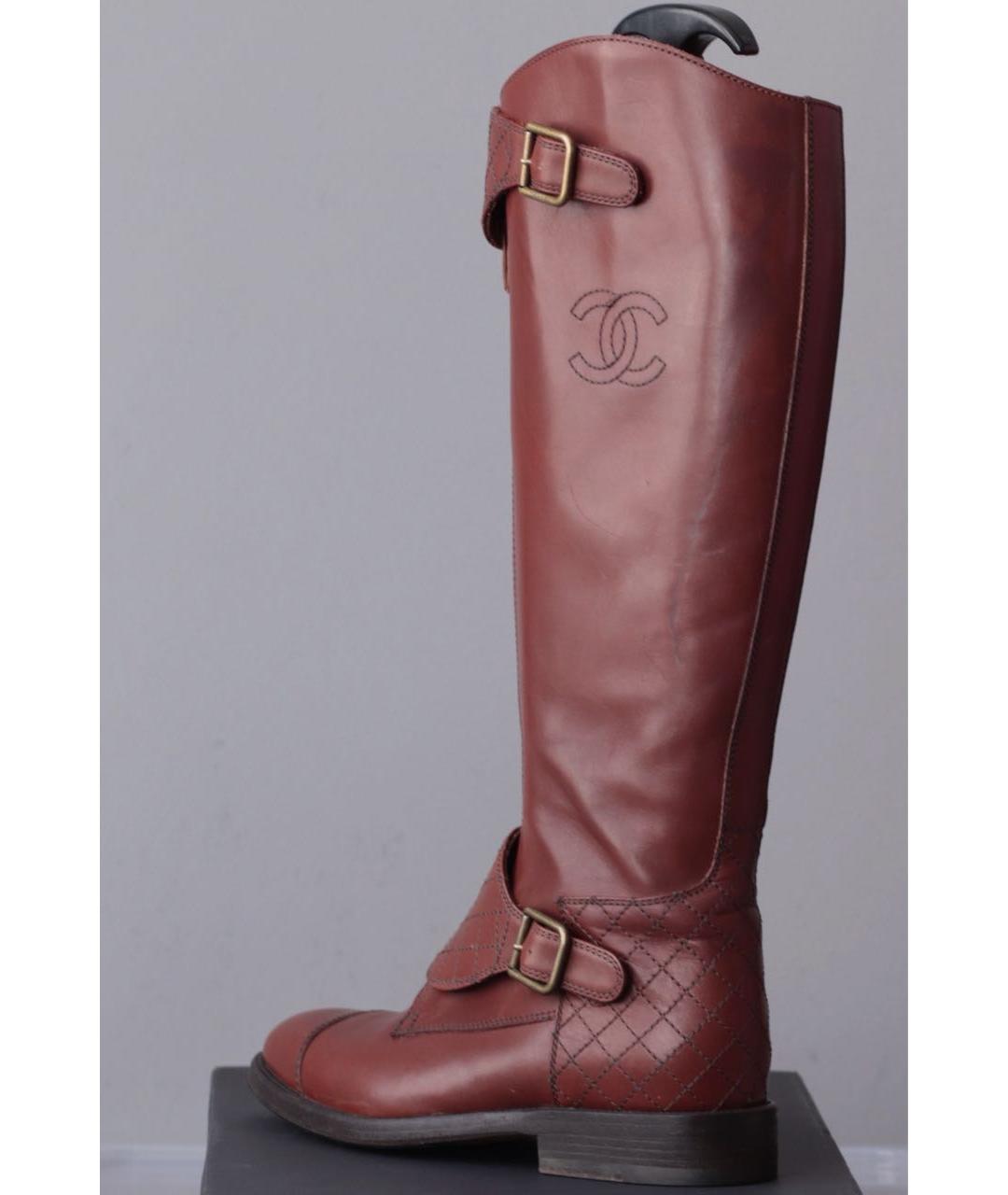 CHANEL Коричневые кожаные сапоги, фото 4