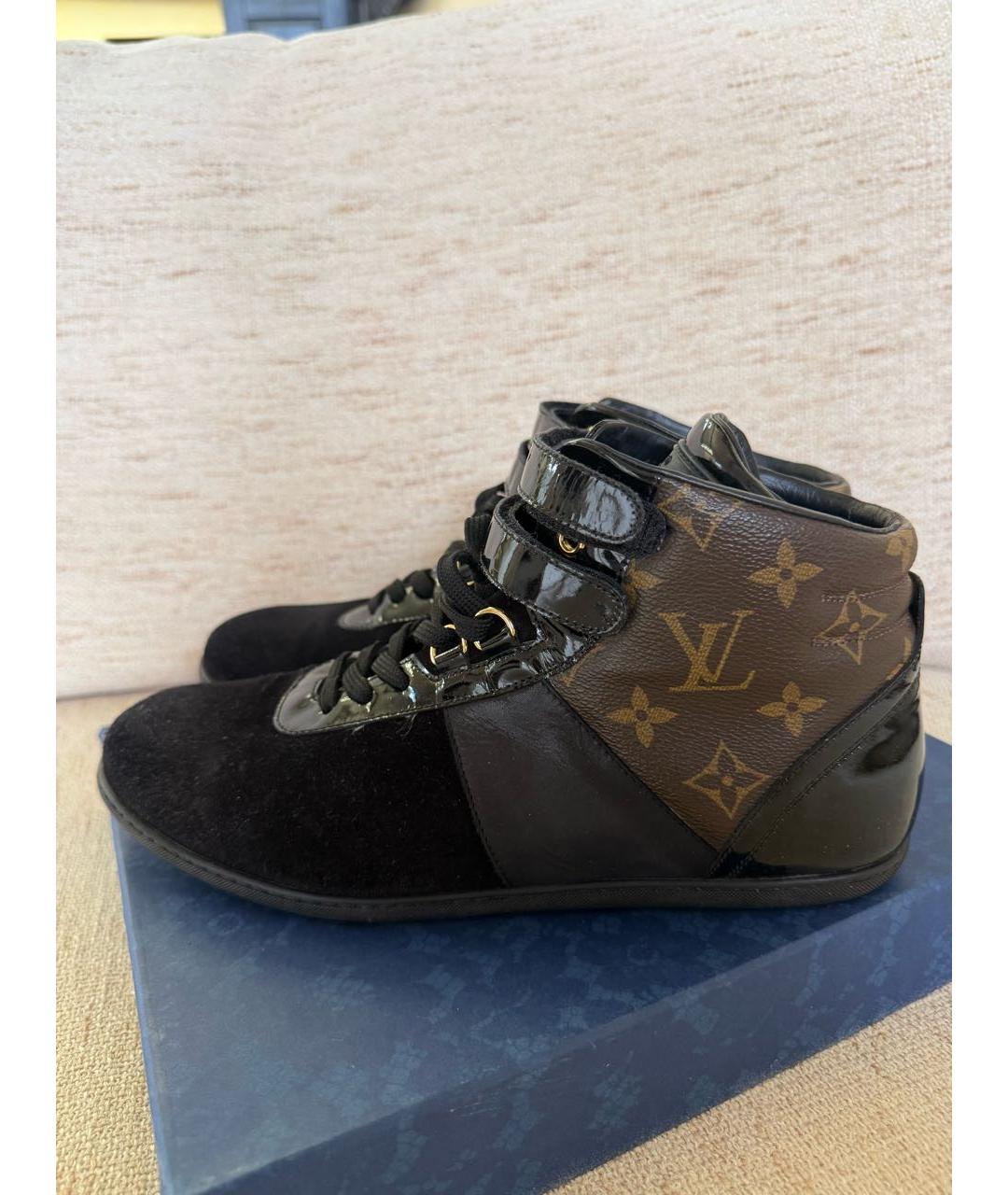 LOUIS VUITTON Коричневые замшевые ботинки, фото 5