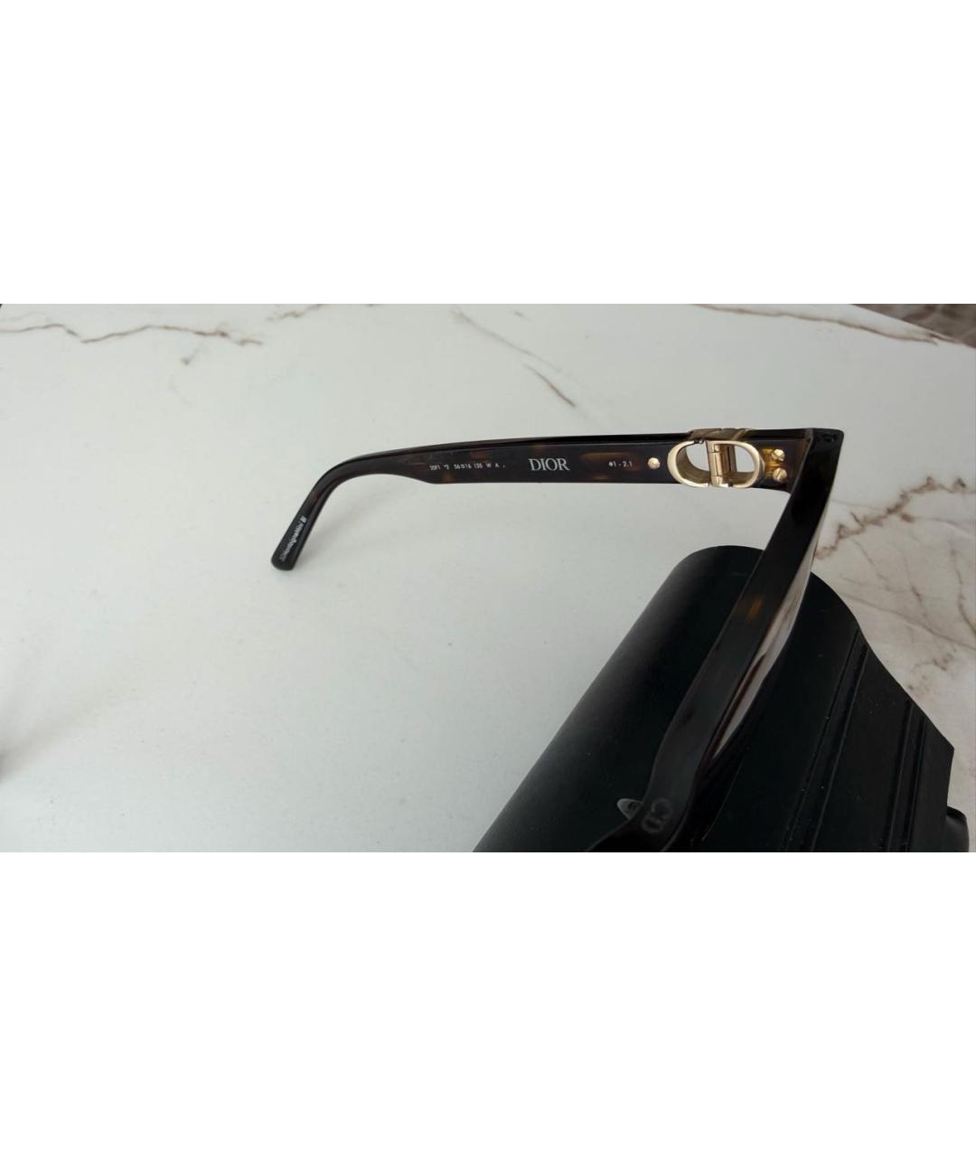 CHRISTIAN DIOR Коричневые пластиковые солнцезащитные очки, фото 4