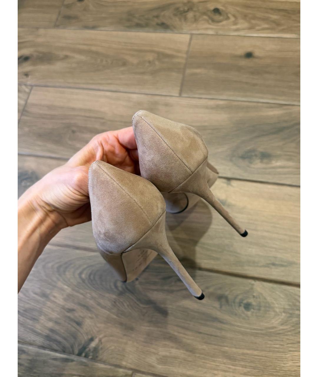 JIMMY CHOO Бежевые замшевые туфли, фото 5