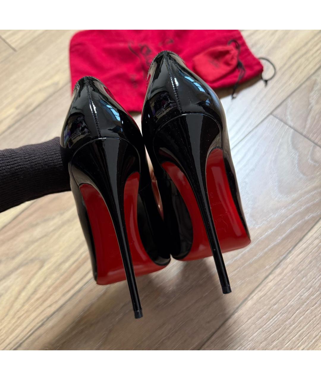CHRISTIAN LOUBOUTIN Черные туфли из лакированной кожи, фото 4
