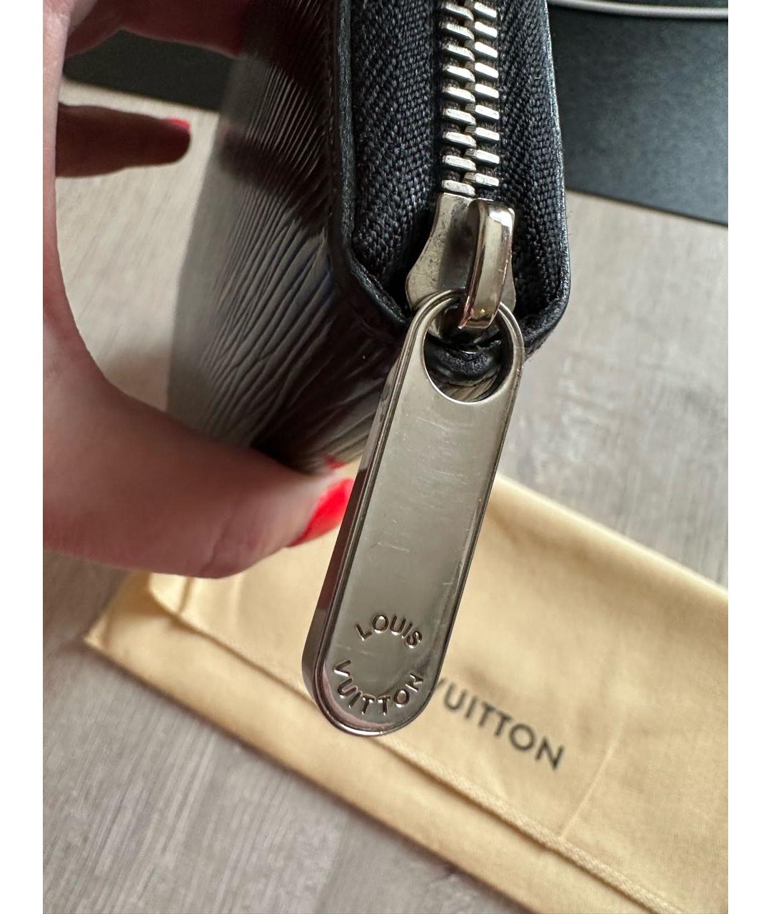 LOUIS VUITTON Черный кожаный кошелек, фото 5