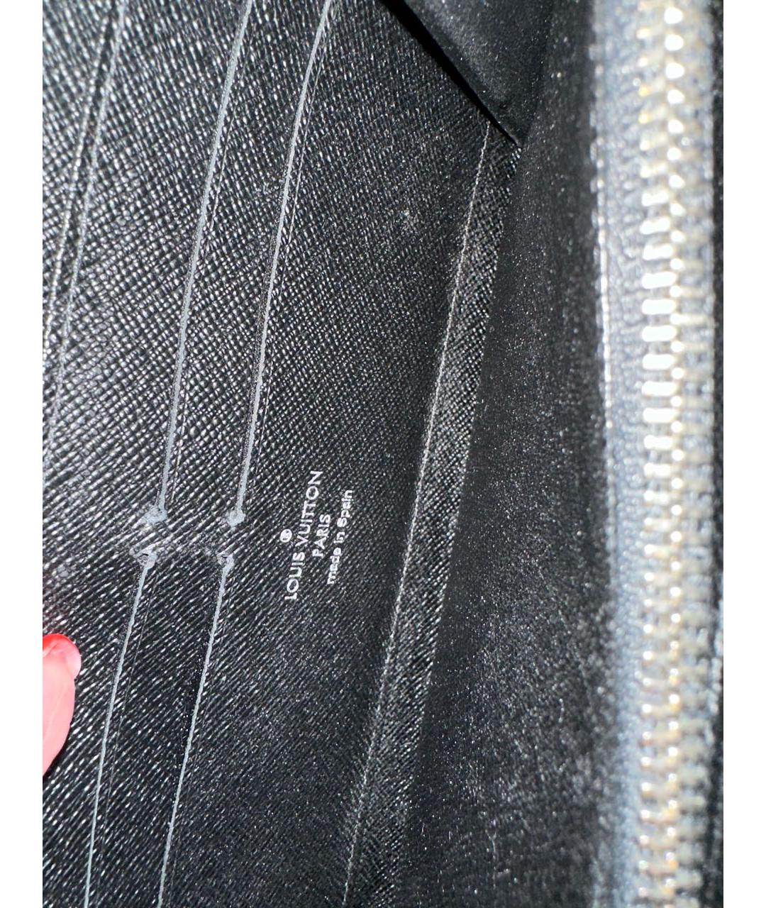 LOUIS VUITTON Черный кожаный кошелек, фото 4