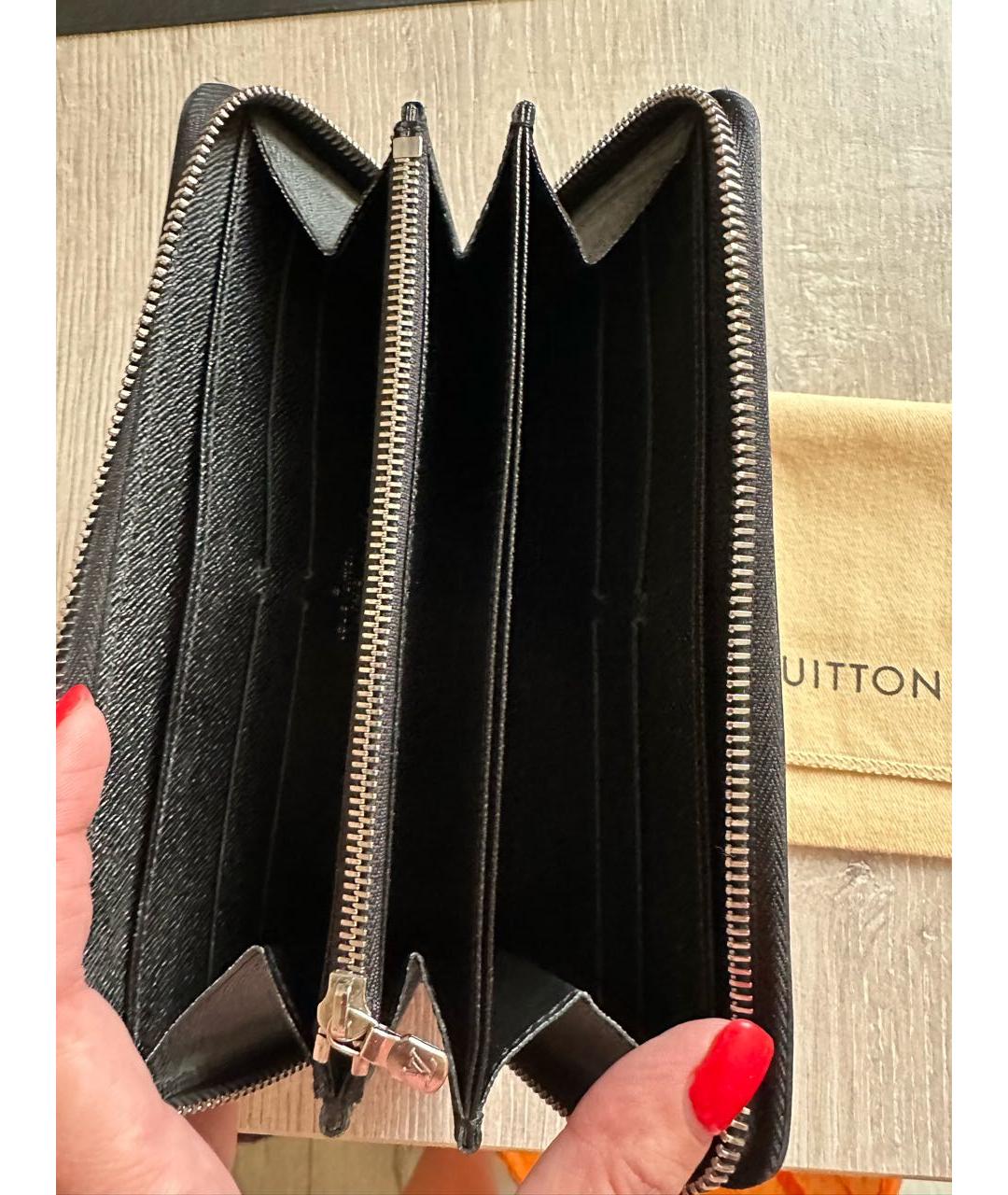 LOUIS VUITTON Черный кожаный кошелек, фото 3