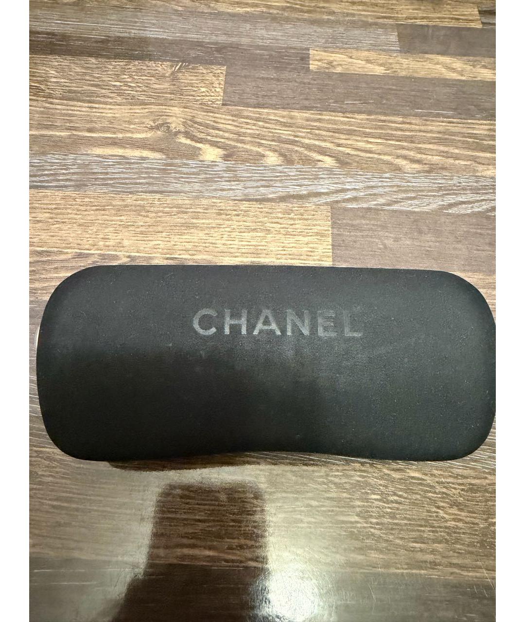 CHANEL Коричневые пластиковые солнцезащитные очки, фото 4