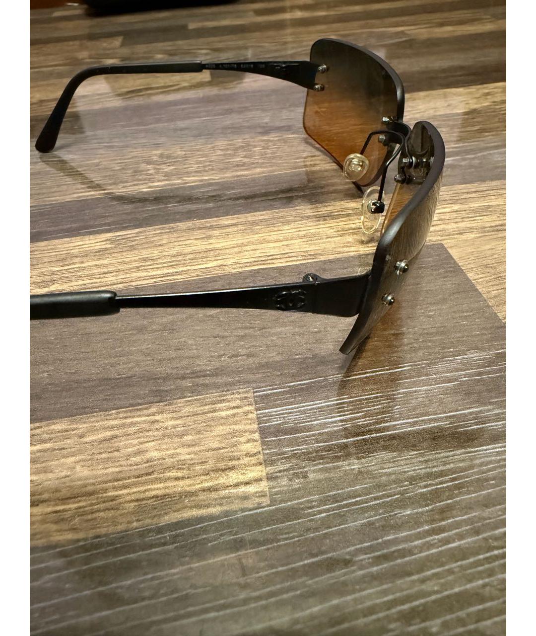 CHANEL Коричневые пластиковые солнцезащитные очки, фото 3