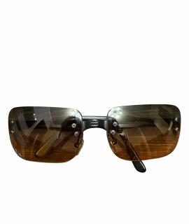 CHANEL Солнцезащитные очки