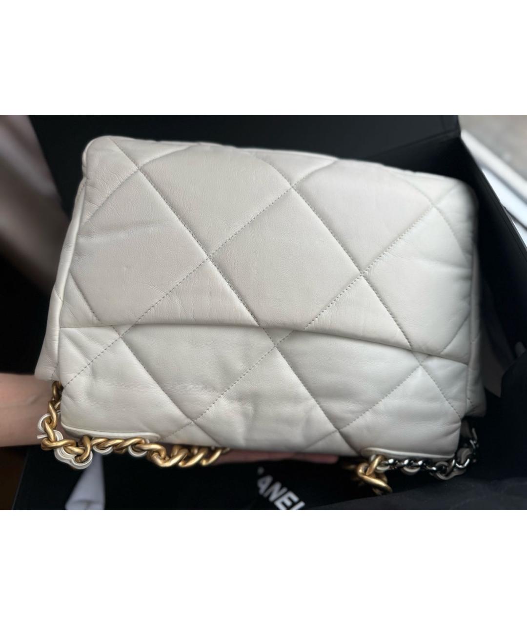 CHANEL Белая кожаная сумка через плечо, фото 3