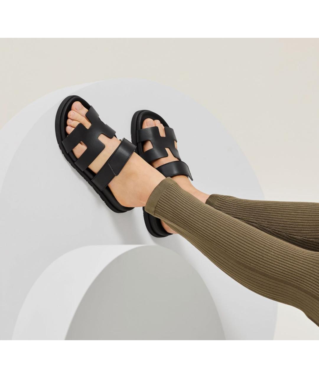 HERMES Черные кожаные сандалии, фото 3