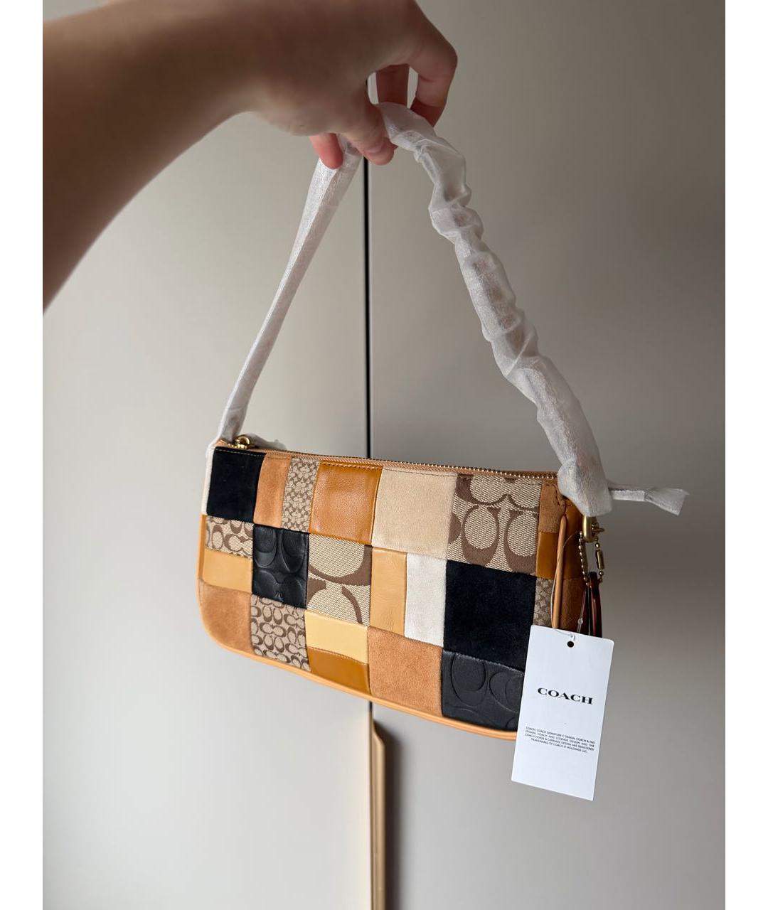 COACH Коричневая кожаная сумка с короткими ручками, фото 4