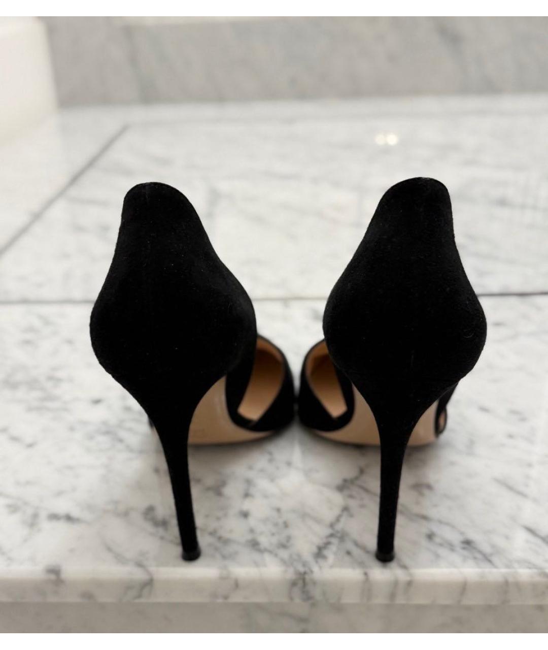 GIANVITO ROSSI Черные замшевые лодочки на низком каблуке, фото 4