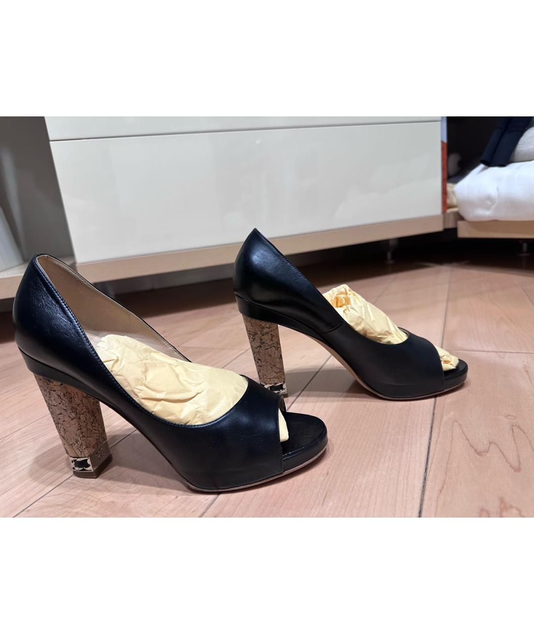 CHANEL Черные кожаные туфли, фото 7