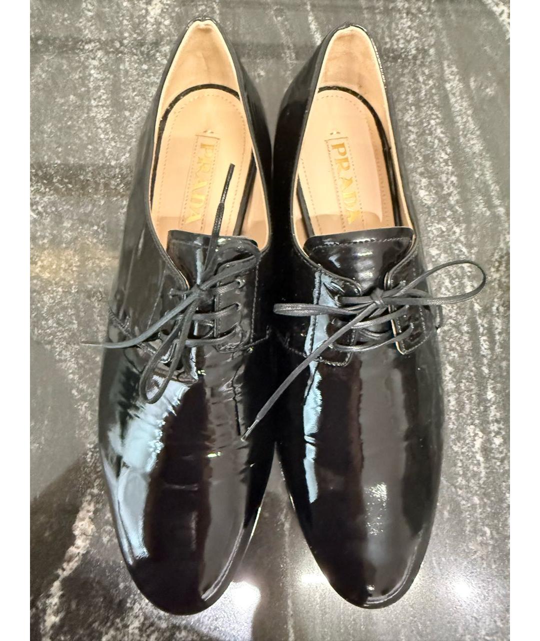 PRADA Черные лоферы из лакированной кожи, фото 2