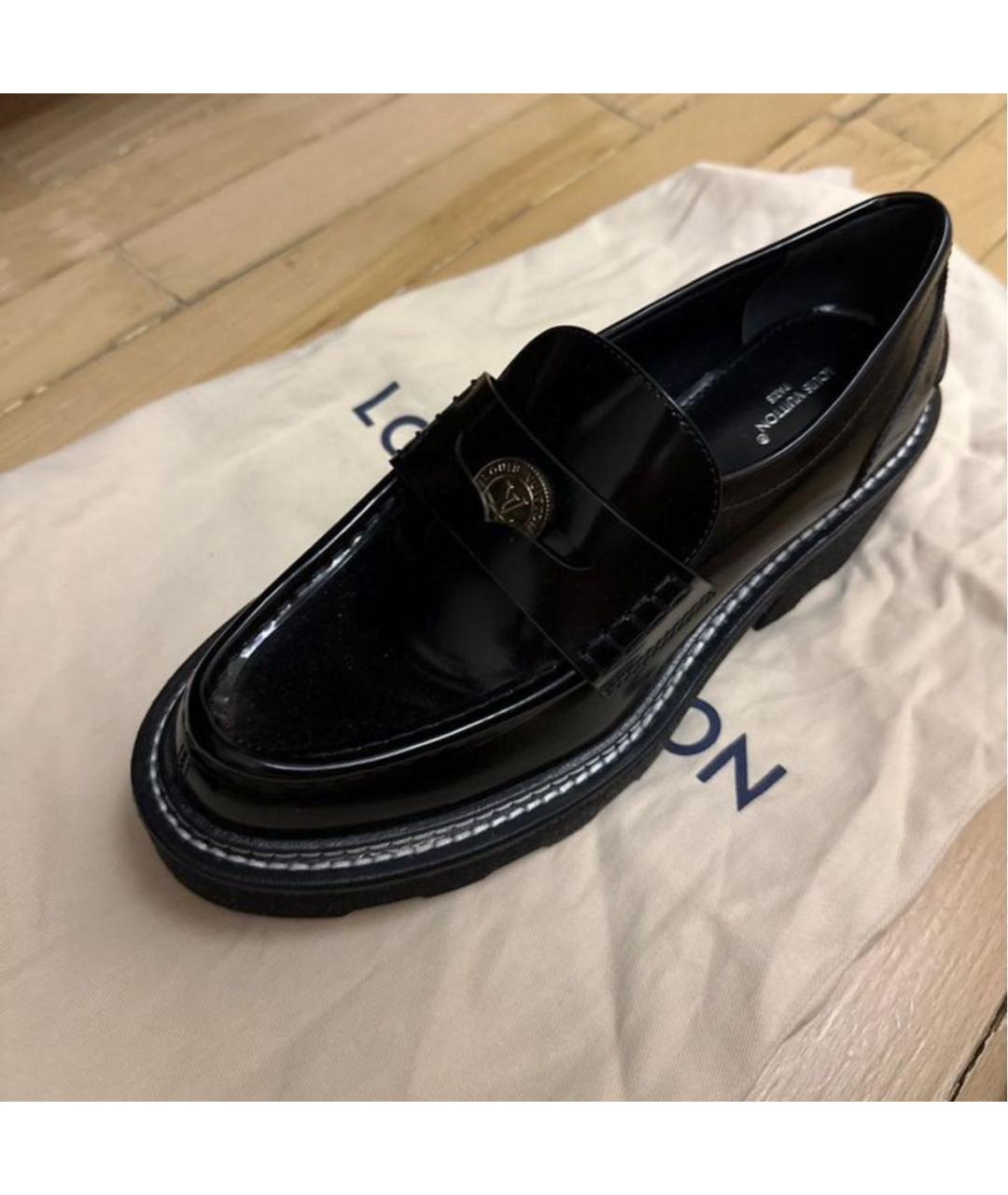 LOUIS VUITTON Черные лоферы из лакированной кожи, фото 5