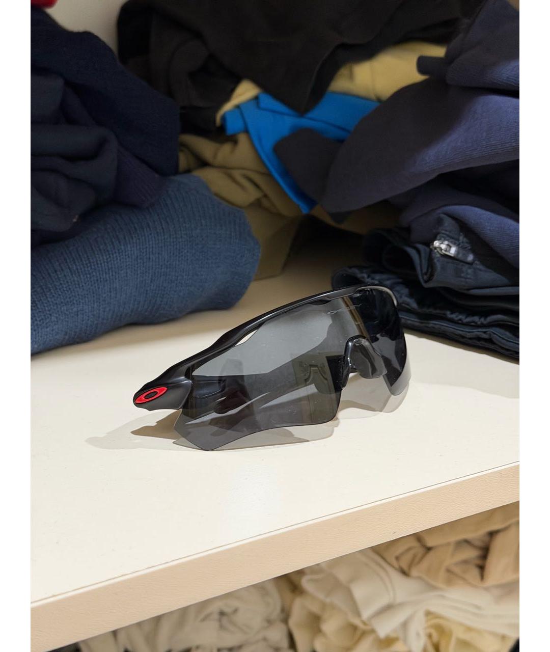 OAKLEY Черные пластиковые солнцезащитные очки, фото 4