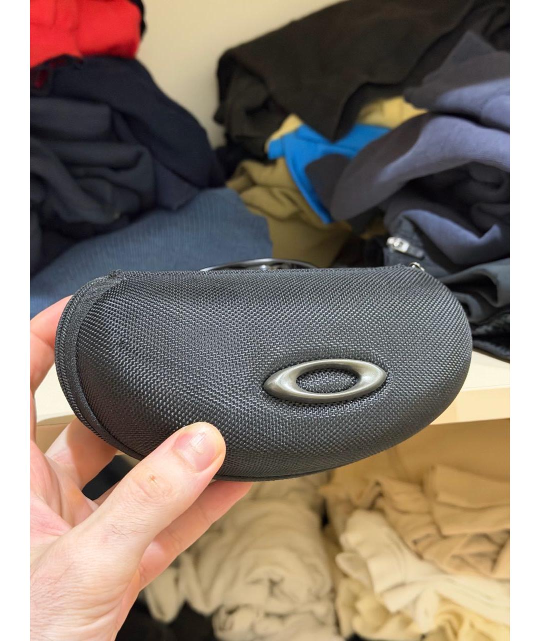 OAKLEY Черные пластиковые солнцезащитные очки, фото 3