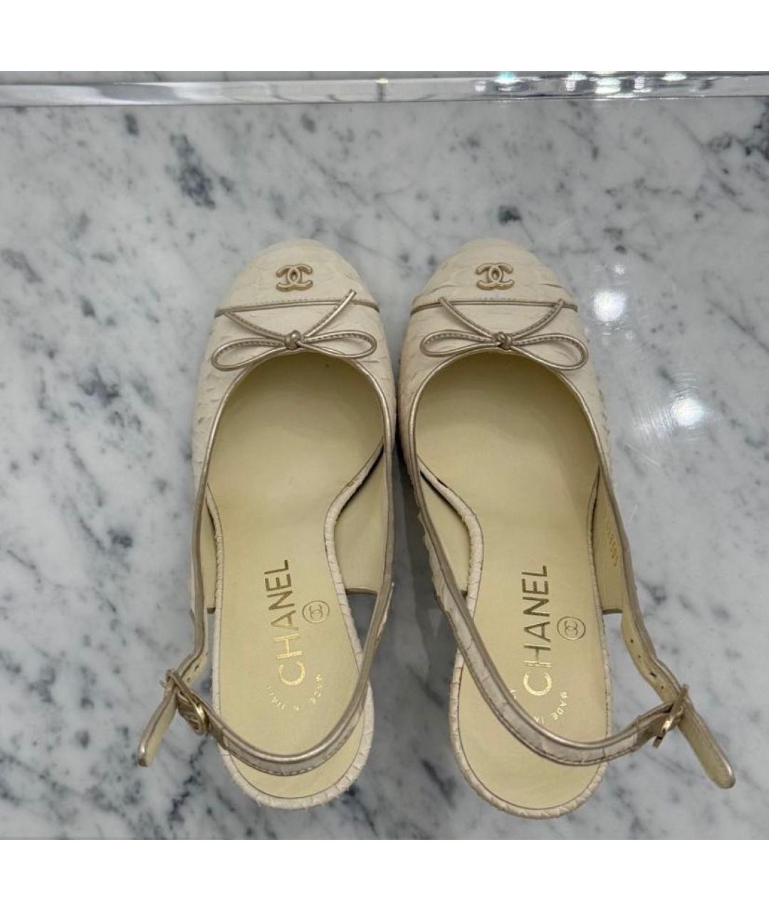 CHANEL Бежевые туфли из экзотической кожи, фото 3