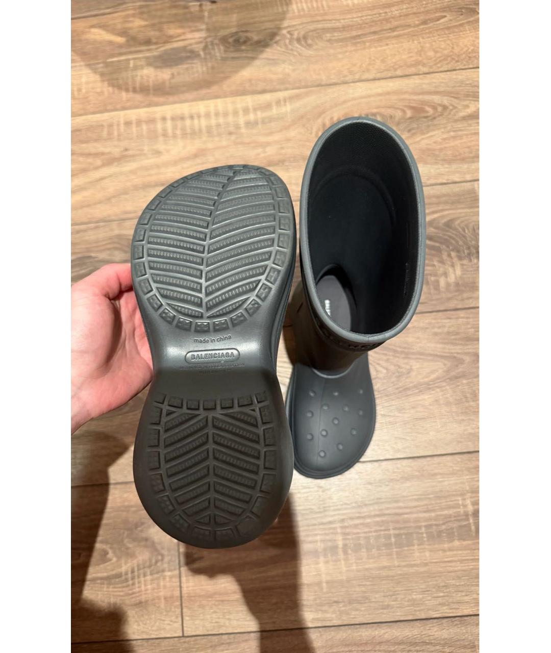 BALENCIAGA Серые резиновые сапоги, фото 5