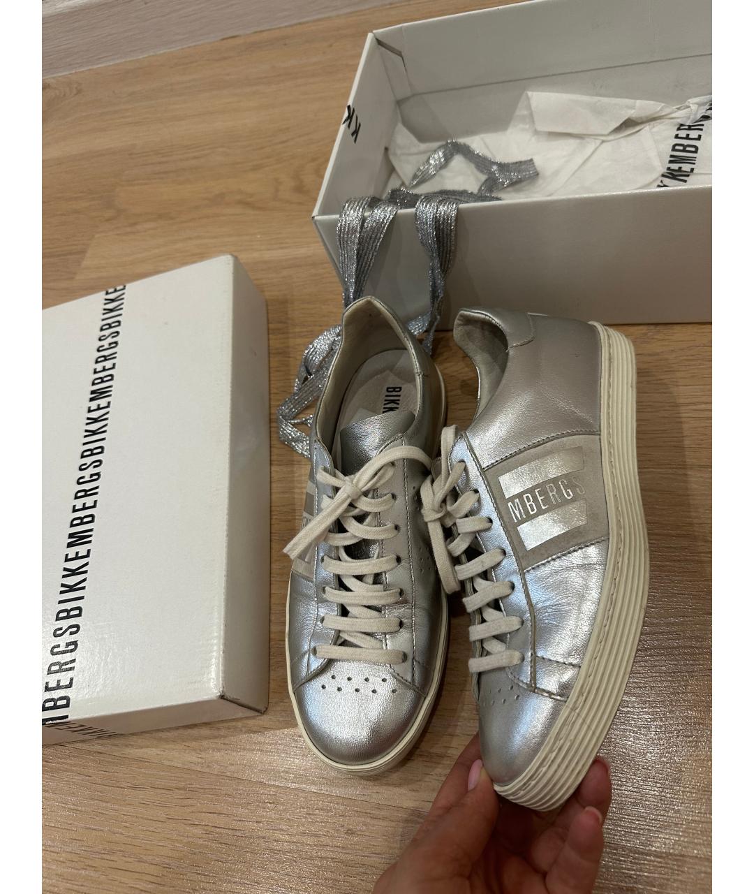 BIKKEMBERGS Серебряные кожаные кеды, фото 3