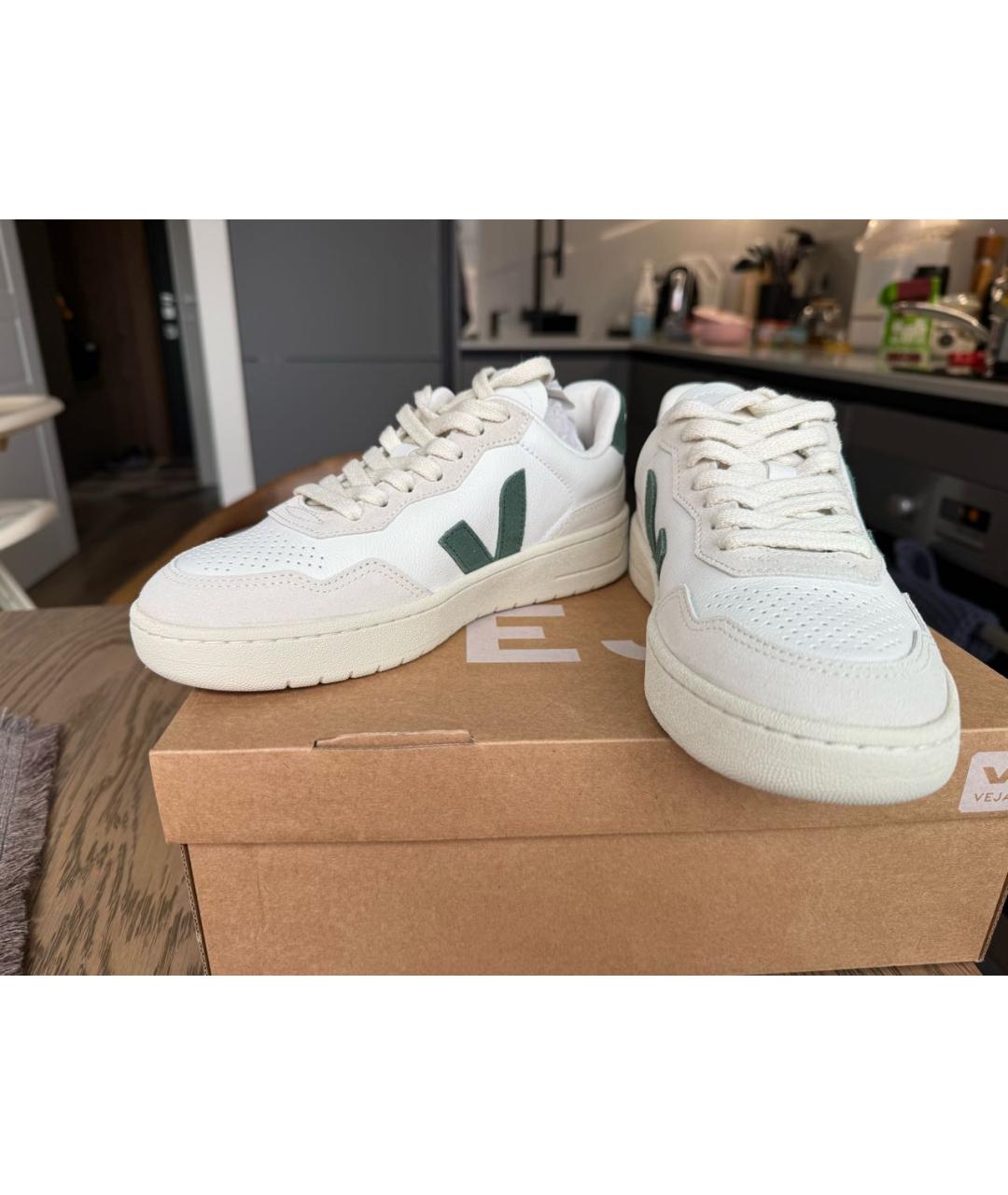VEJA Белые кожаные кроссовки, фото 2