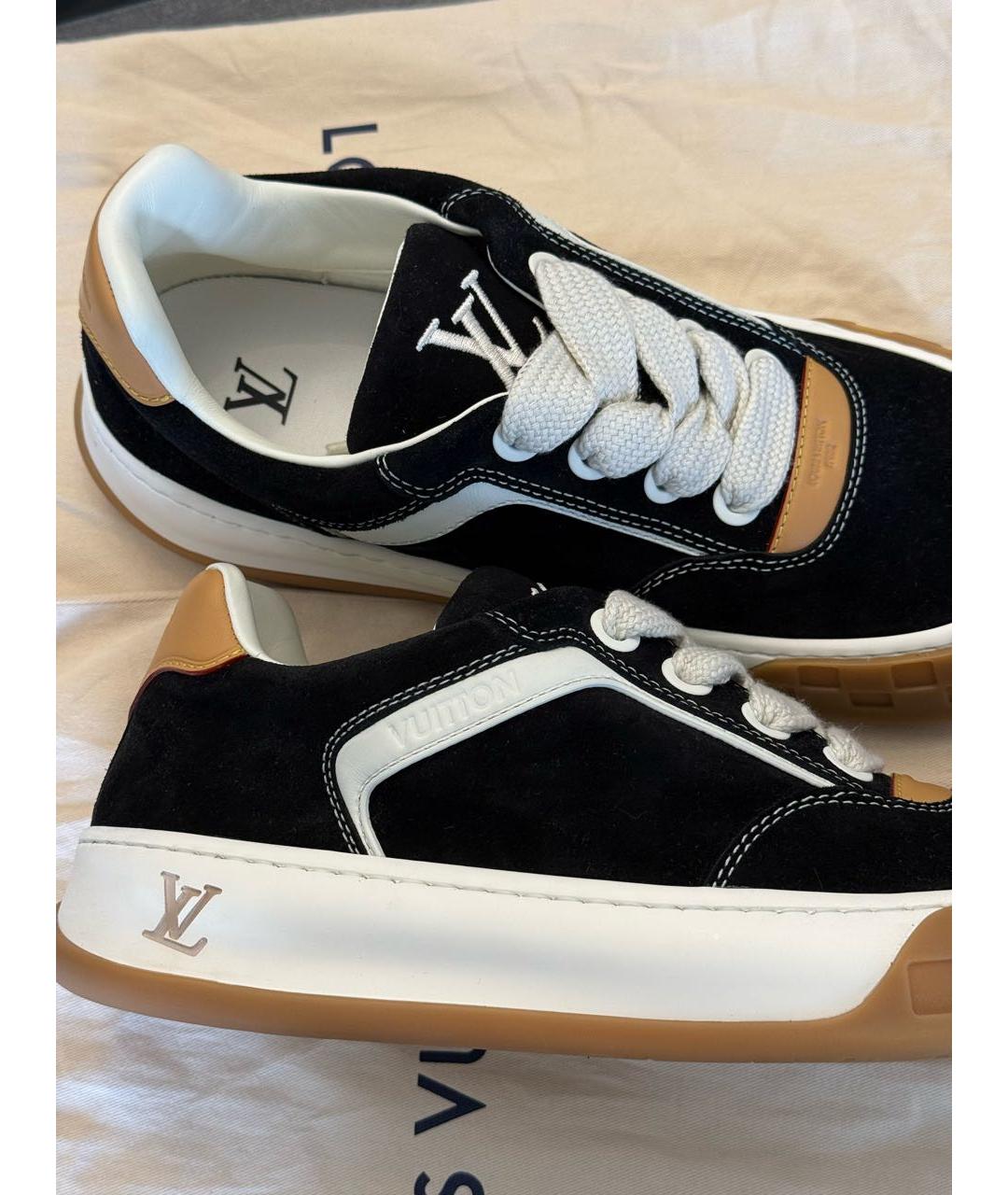 LOUIS VUITTON Черные замшевые низкие кроссовки / кеды, фото 7