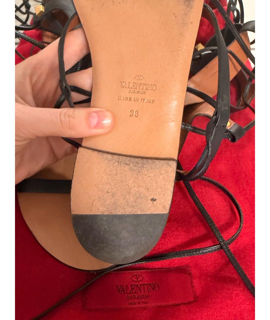 VALENTINO Черные кожаные сандалии, фото 5