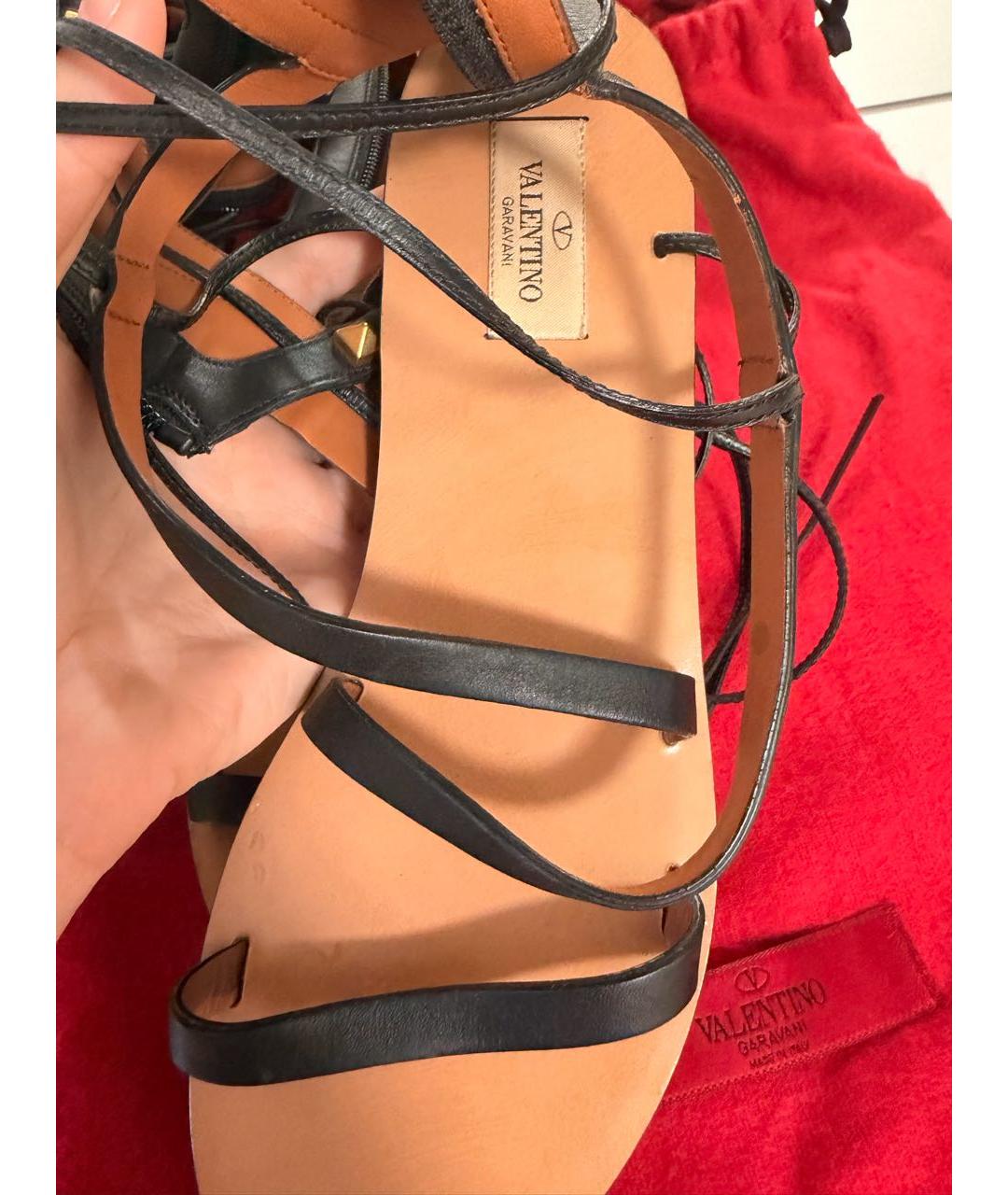 VALENTINO Черные кожаные сандалии, фото 4