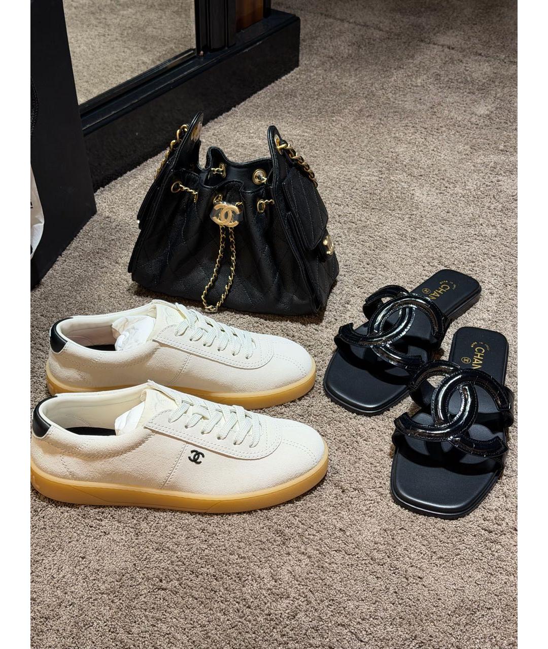 CHANEL Белые замшевые кеды, фото 5