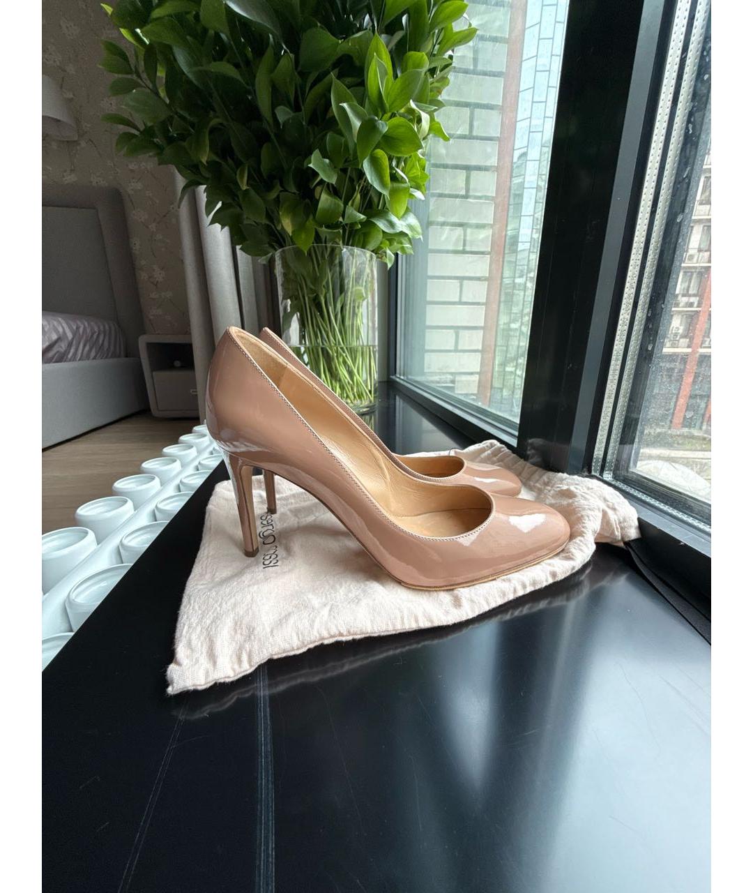 SERGIO ROSSI Розовые туфли из лакированной кожи, фото 5