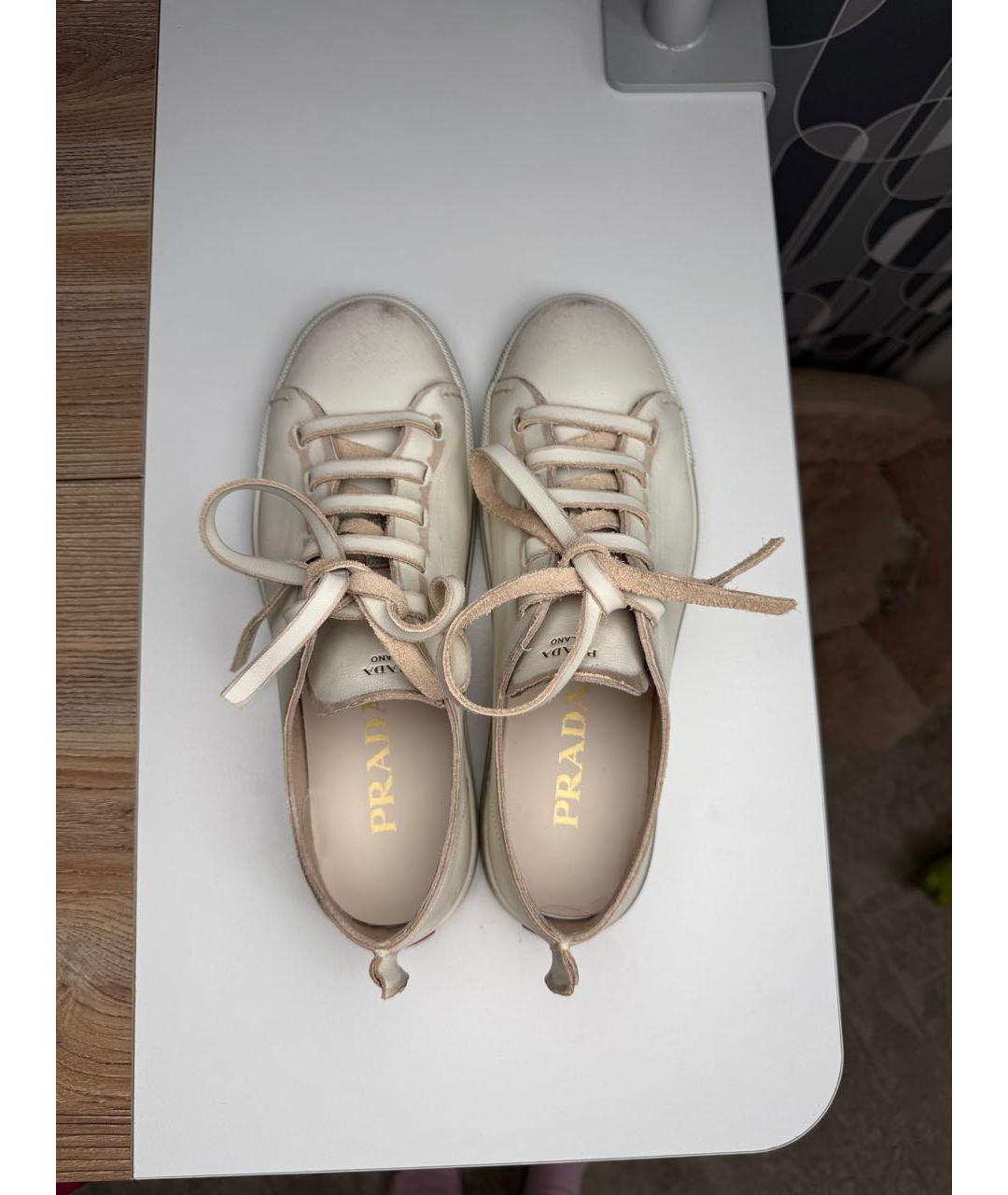 PRADA Белые кожаные кеды, фото 3