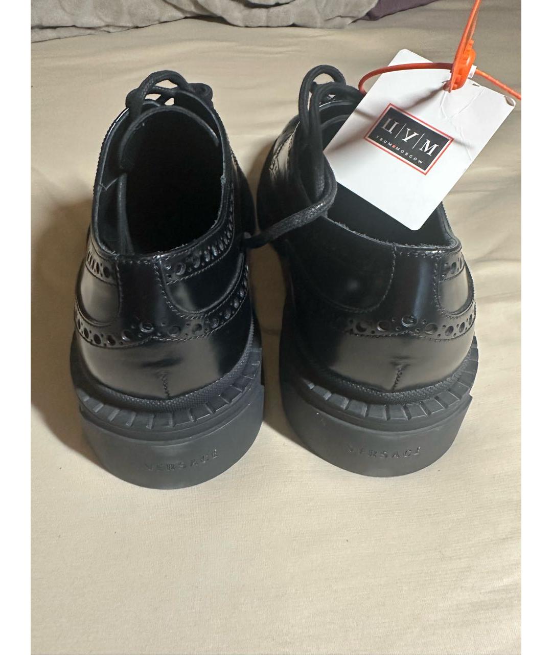 VERSACE Черные туфли из лакированной кожи, фото 4