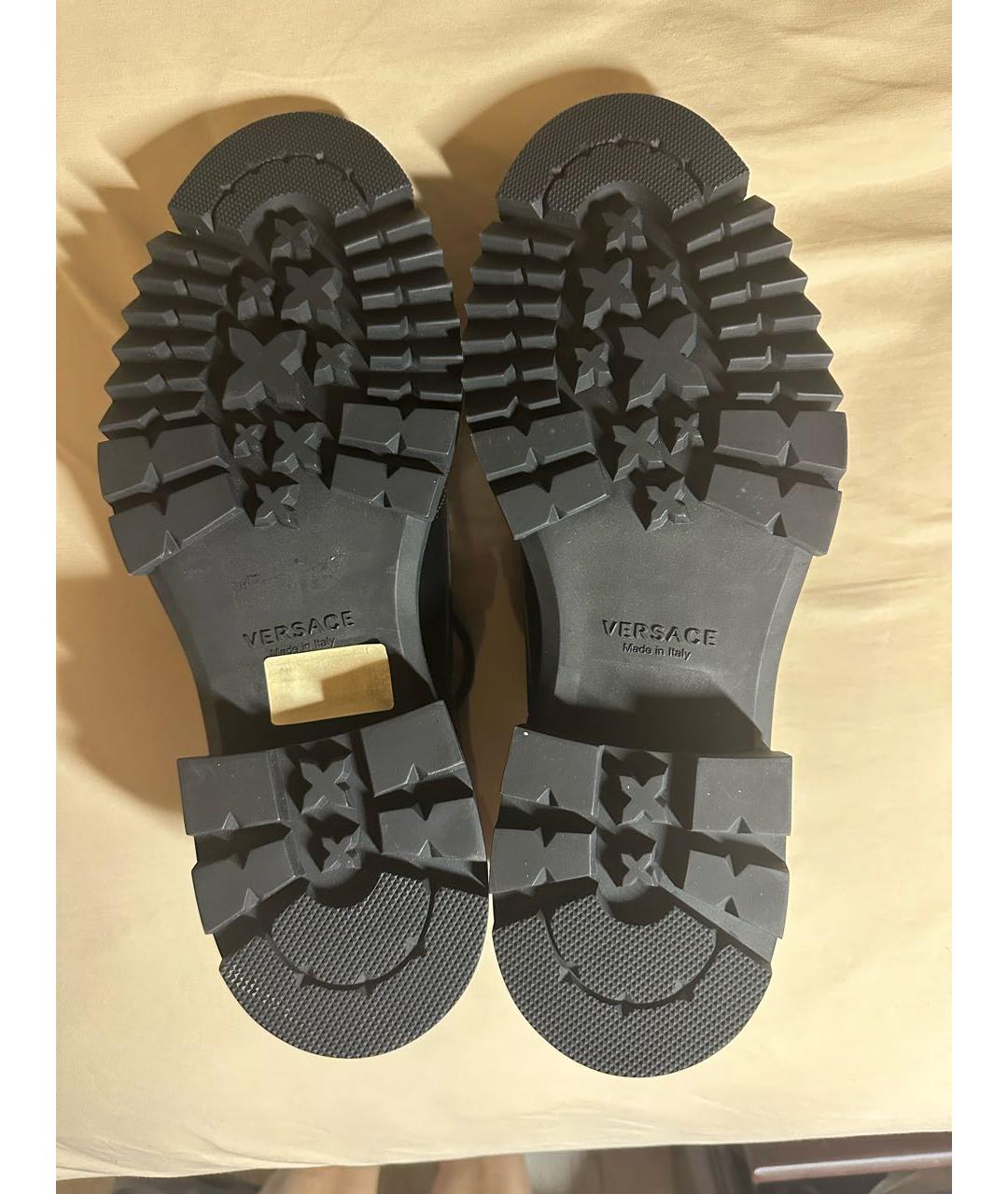 VERSACE Черные туфли из лакированной кожи, фото 5