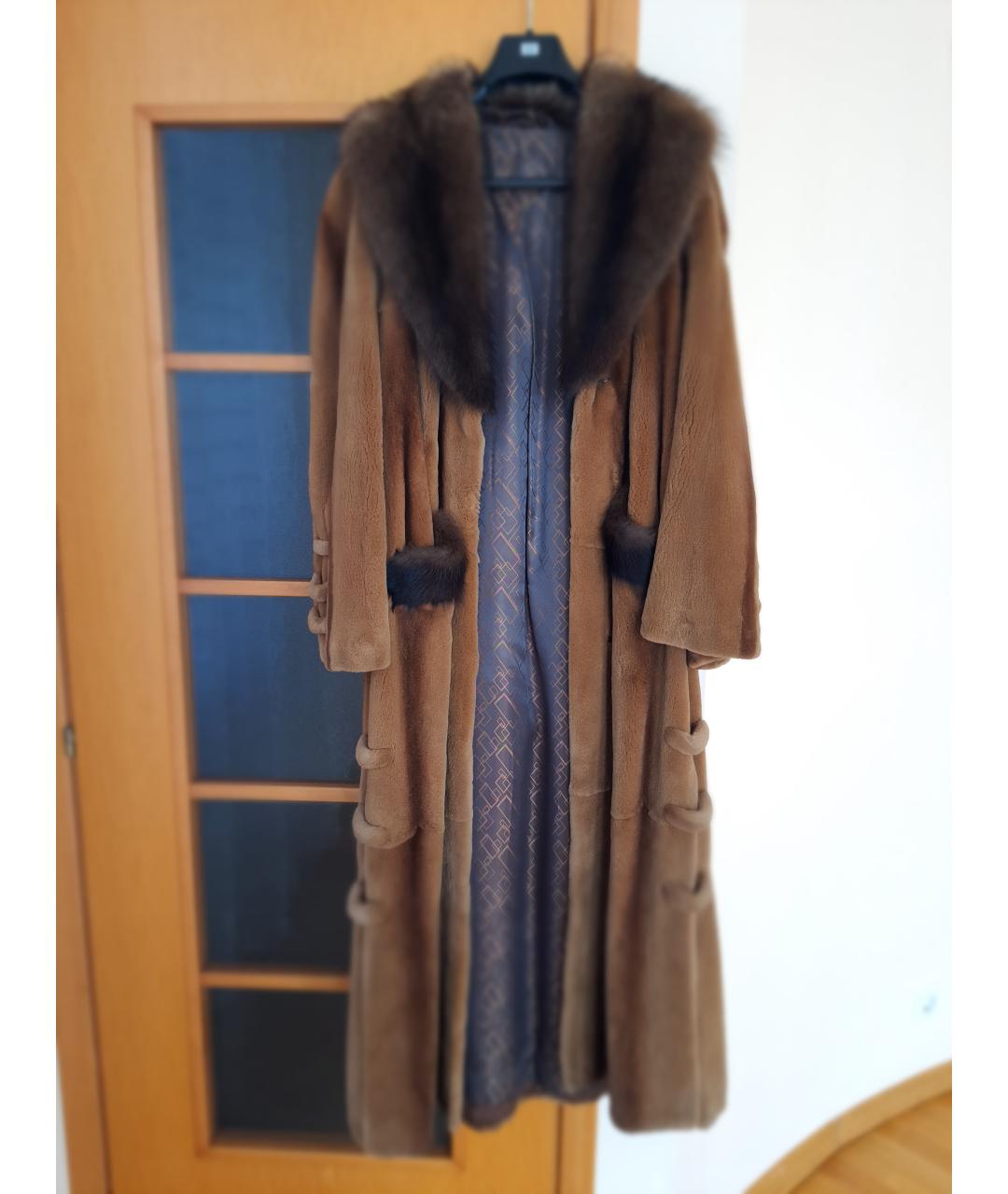 The coat Коричневая меховая шуба, фото 8