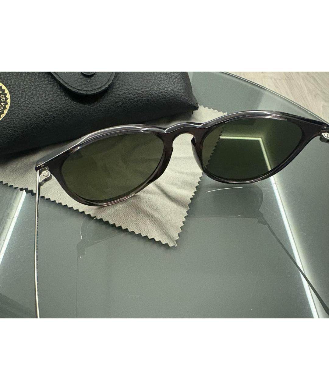 RAY BAN Серые пластиковые солнцезащитные очки, фото 2