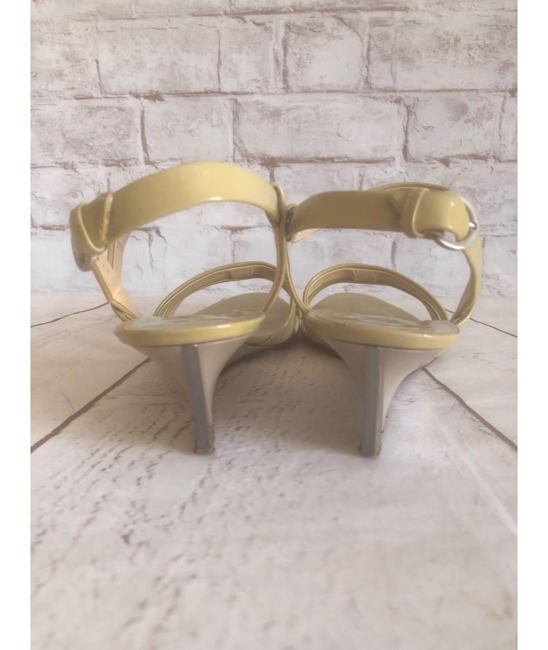 CASADEI Бежевые босоножки из лакированной кожи, фото 3