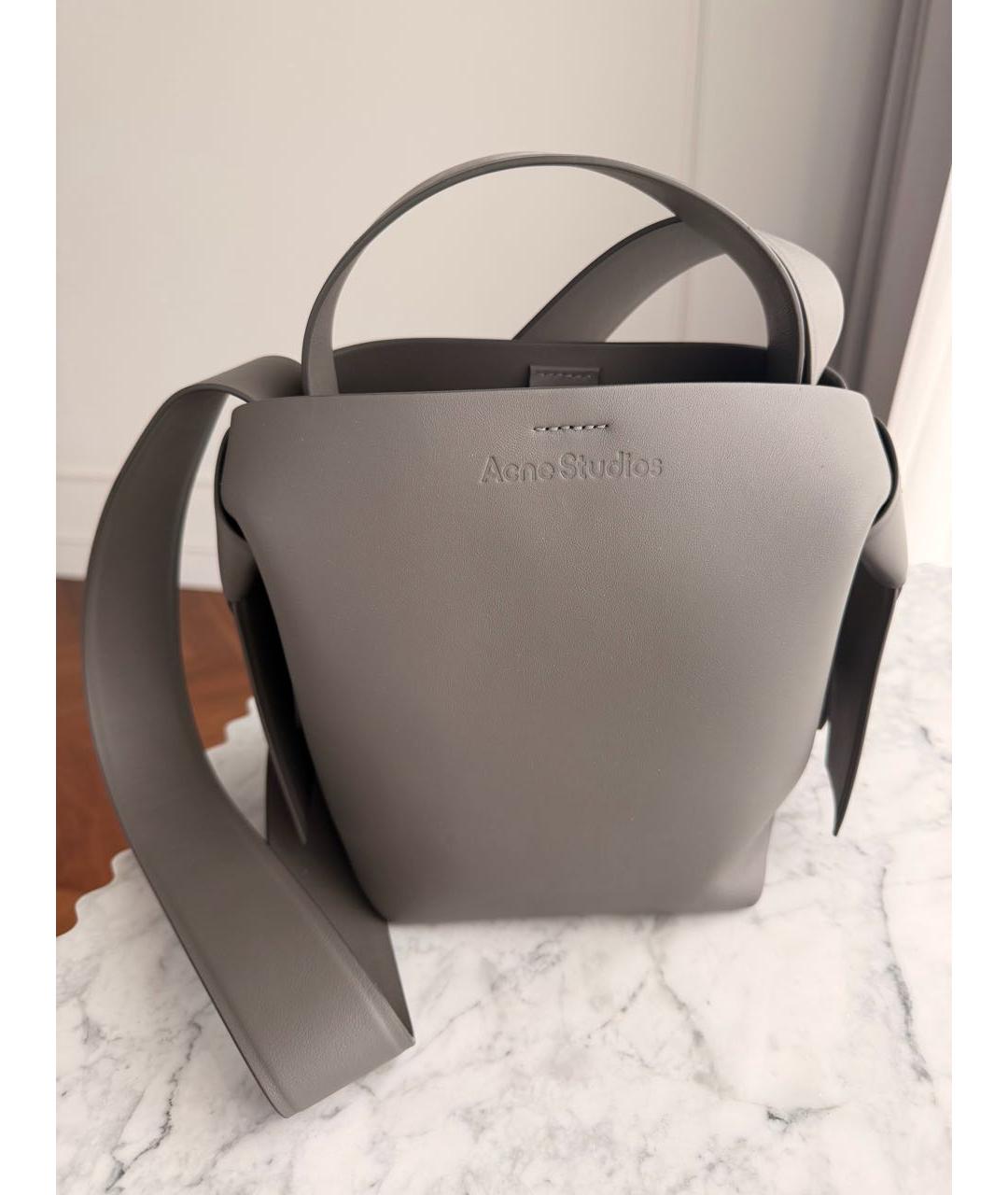 ACNE STUDIOS Серая кожаная сумка с короткими ручками, фото 6