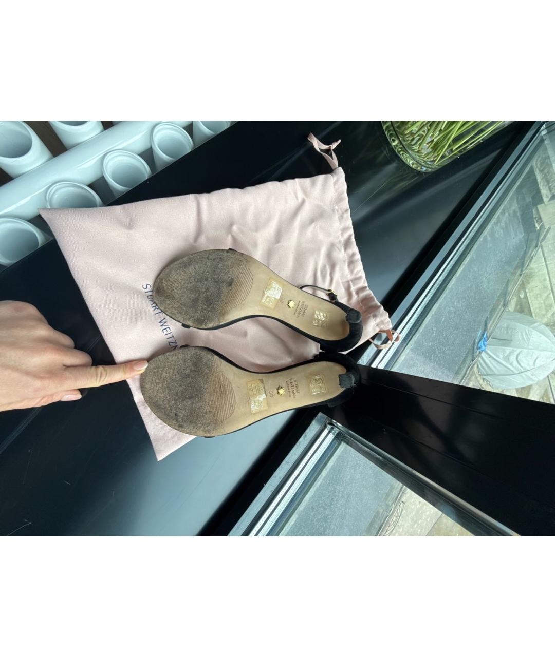 STUART WEITZMAN Черные замшевые босоножки, фото 7