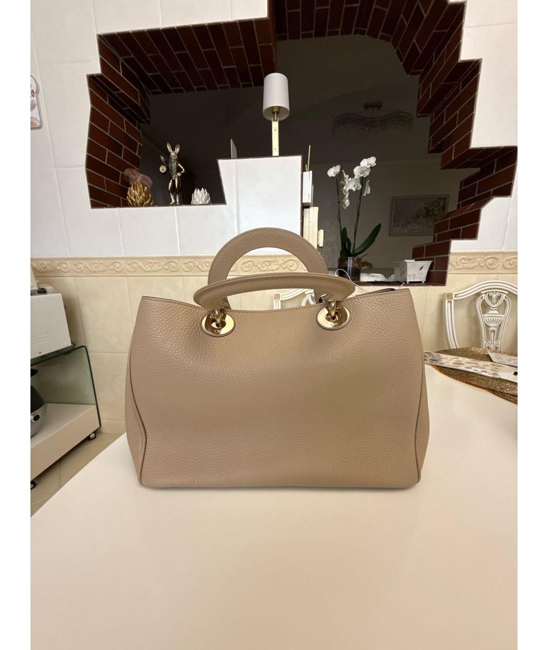 CHRISTIAN DIOR Бежевая кожаная сумка с короткими ручками, фото 3