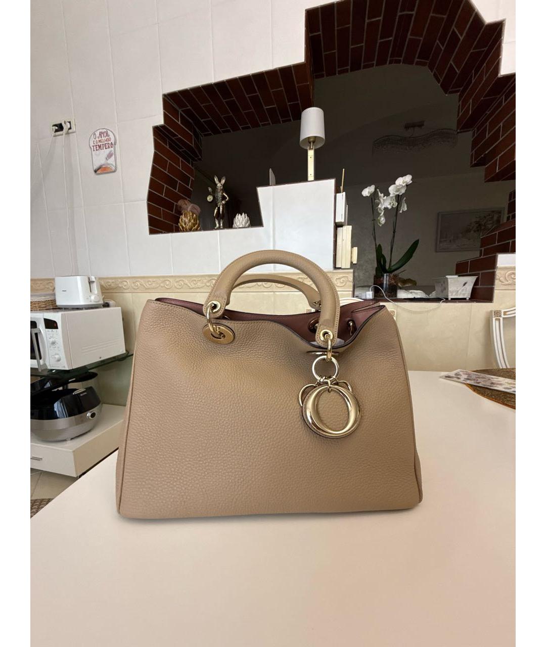 CHRISTIAN DIOR Бежевая кожаная сумка с короткими ручками, фото 6