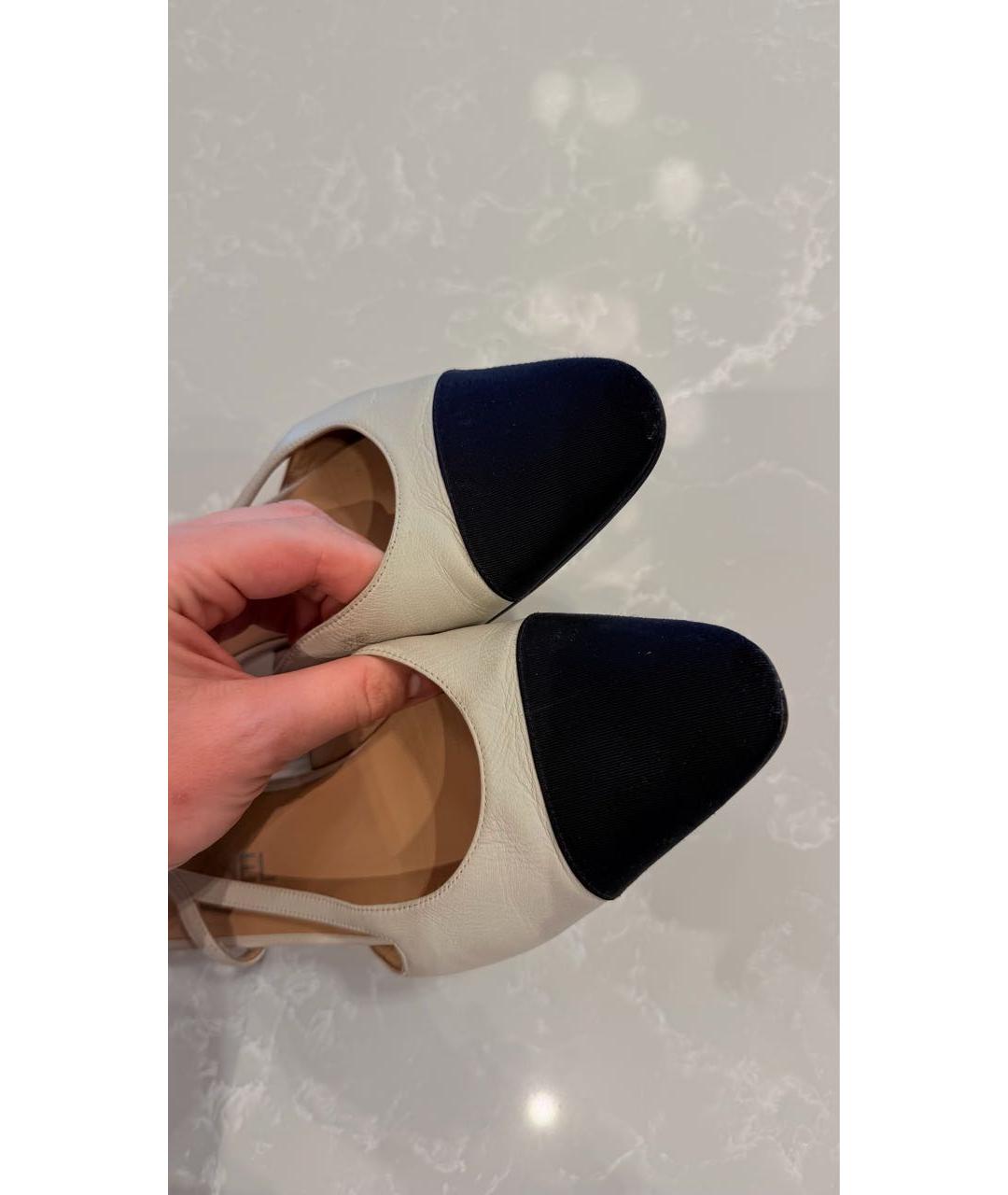 CHANEL Бежевые кожаные босоножки, фото 2