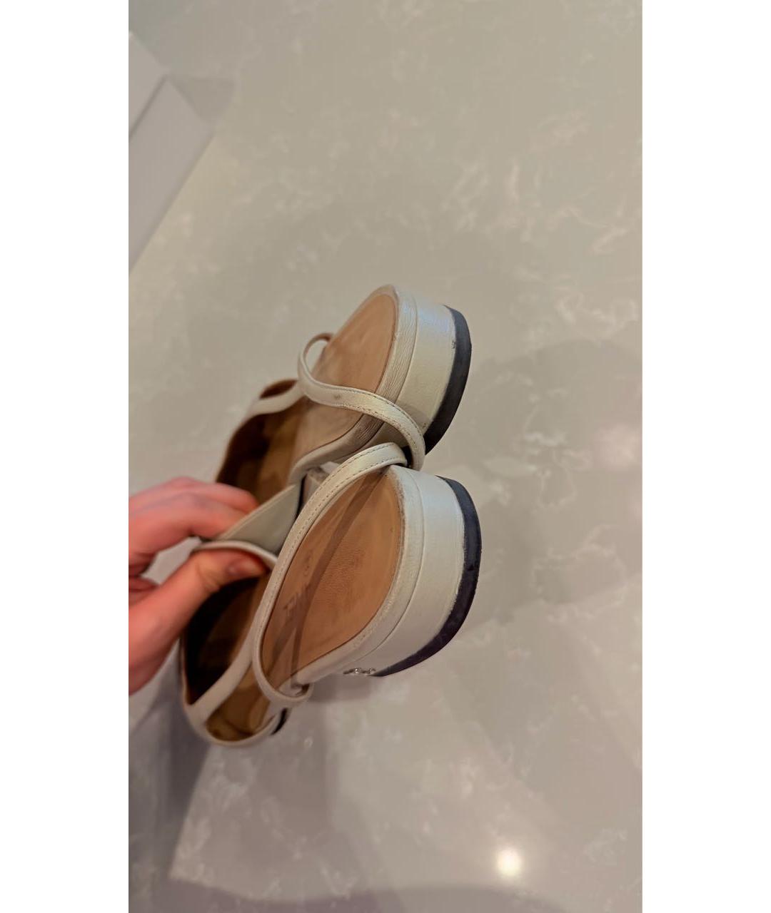 CHANEL Бежевые кожаные босоножки, фото 4