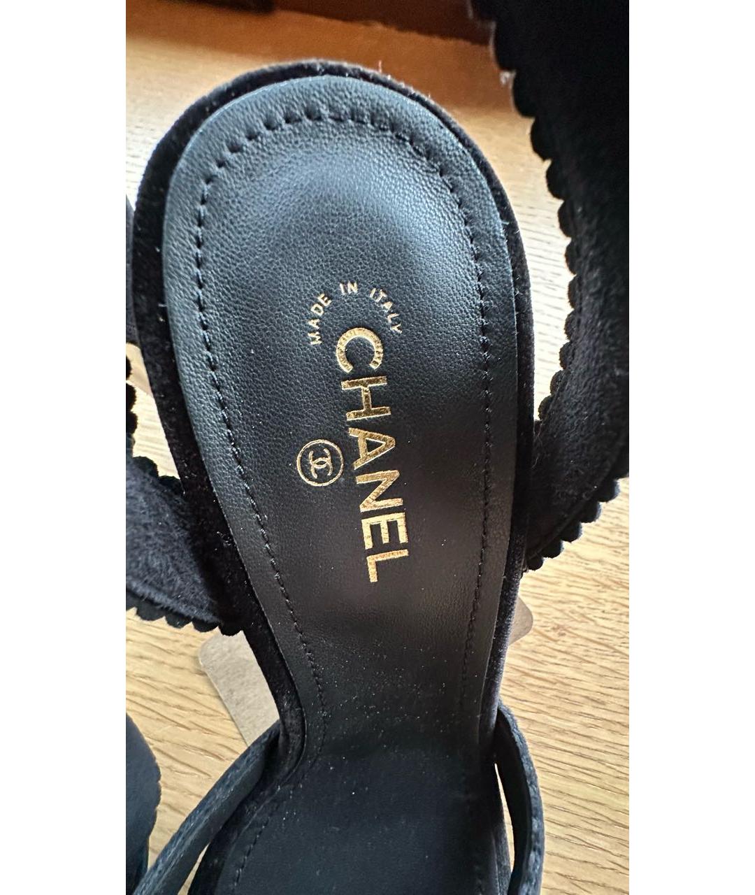 CHANEL Черные замшевые босоножки, фото 5