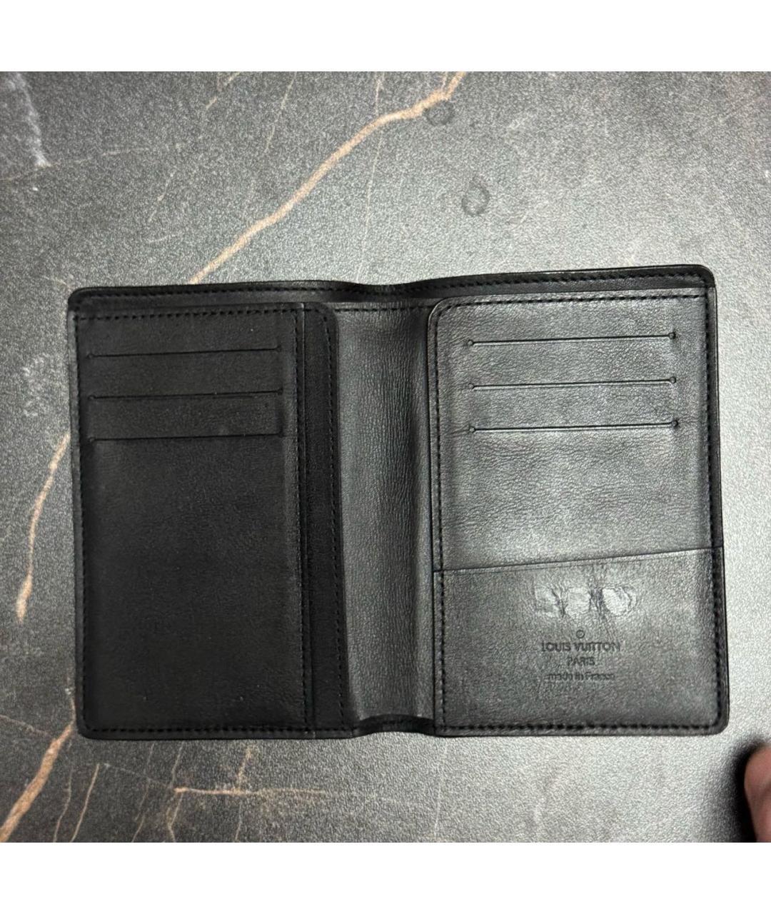 LOUIS VUITTON Черный кожаный кошелек, фото 6
