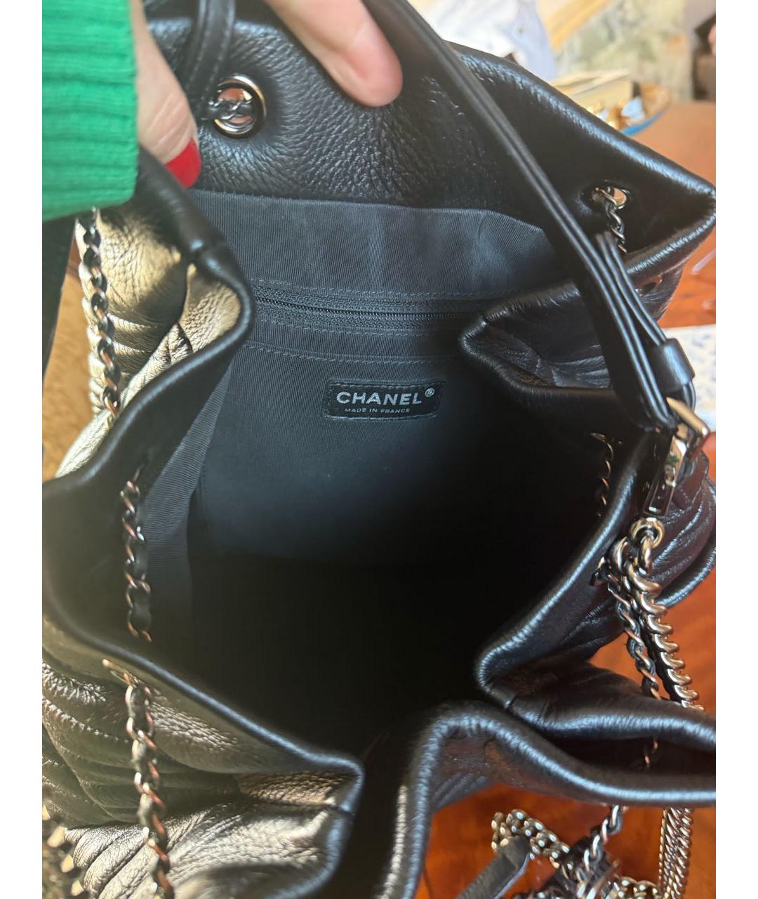 CHANEL Черная кожаная сумка через плечо, фото 4