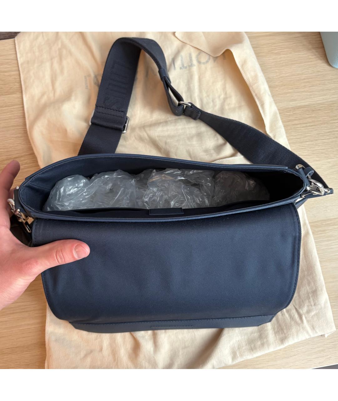 LOUIS VUITTON Темно-синяя кожаная барсетка, фото 3