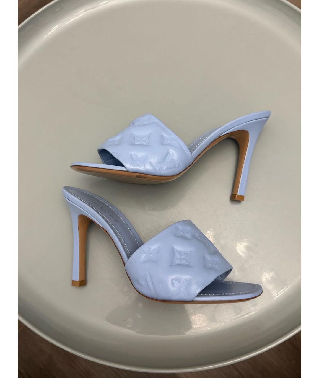 LOUIS VUITTON Голубые кожаные мюли, фото 3