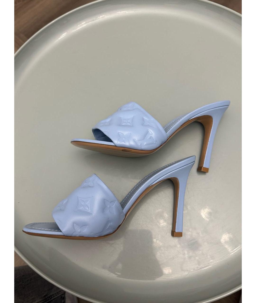 LOUIS VUITTON Голубые кожаные мюли, фото 4